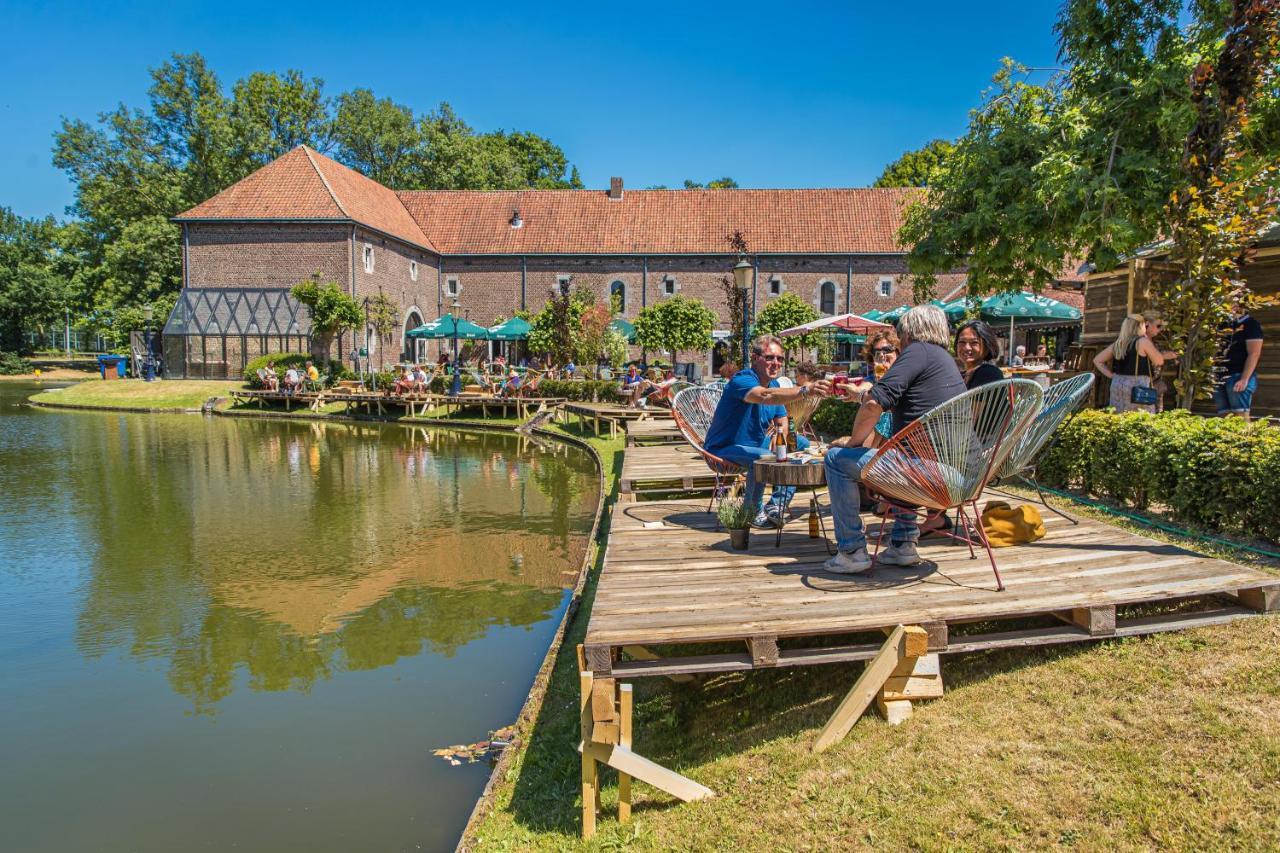 Landgoed Kasteel Limbricht Bed & Breakfast Dış mekan fotoğraf