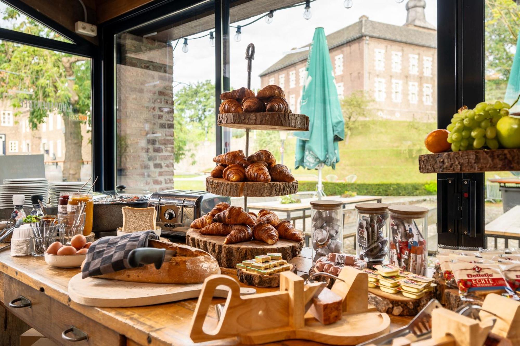 Landgoed Kasteel Limbricht Bed & Breakfast Dış mekan fotoğraf